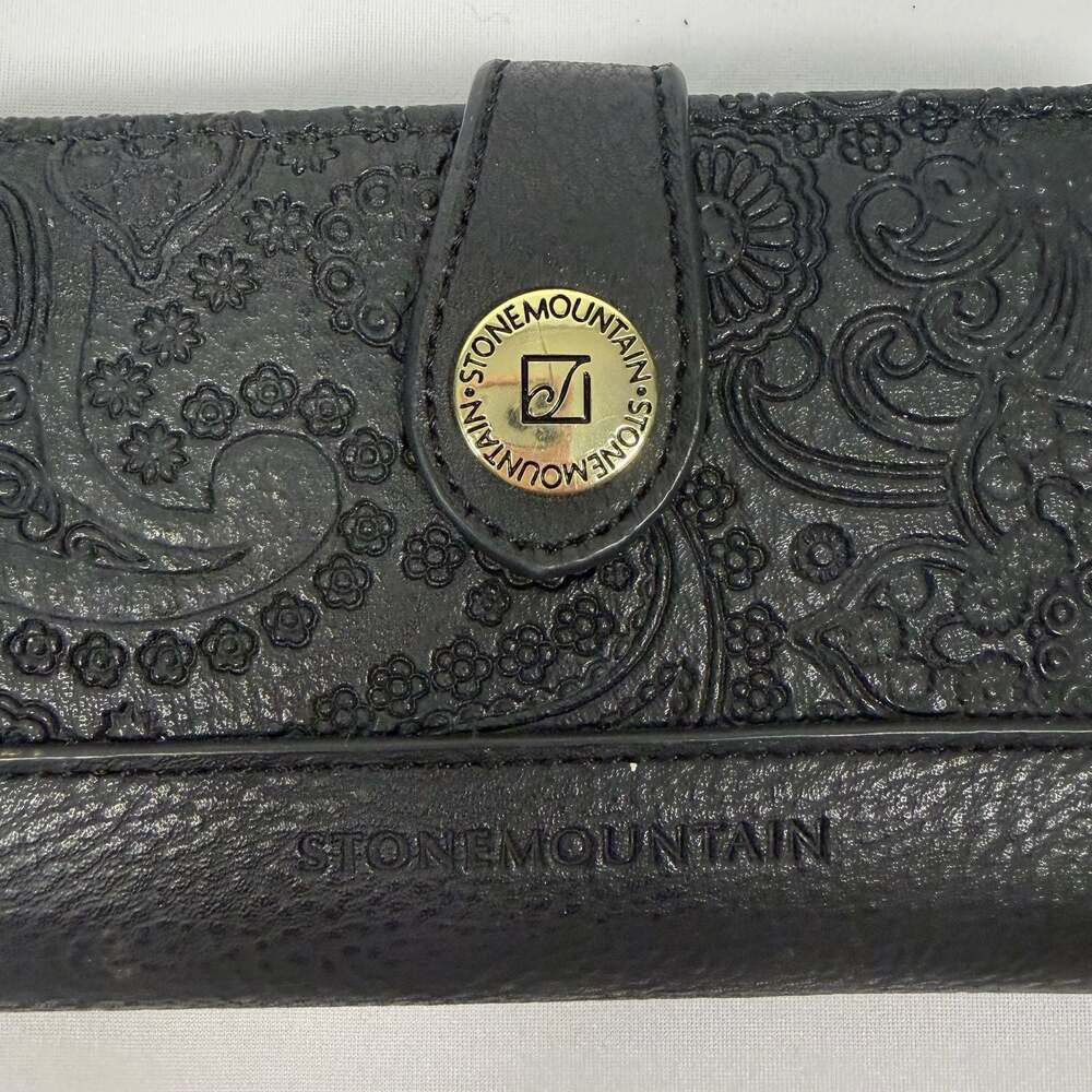 Stone Mountain Black Paisley Tooled Leather Zip Around Clutch Wallet - Picture 2 of 9